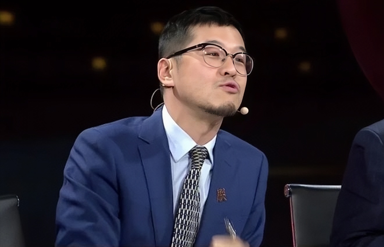 墨西哥男篮队长荣获最有价值球员奖,粉丝一片哗然!的简单介绍